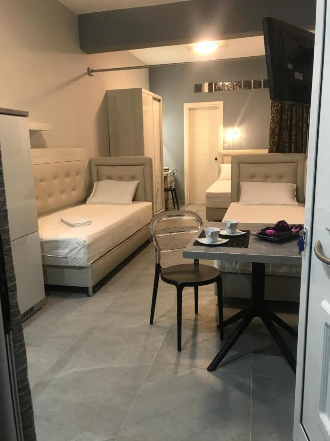 Avra Comfort Rooms - Family Nea Poteidaia Ngoại thất bức ảnh