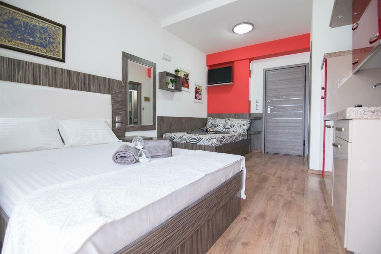Avra Comfort Rooms - Family Nea Poteidaia Ngoại thất bức ảnh